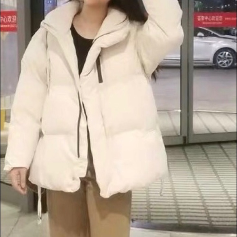 Super chic ivory white puff winter jacket sz 2/4